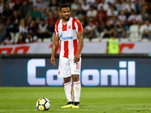 AJAKS ČESTITAO ROĐENDAN EBISILIJU: Navijači razočarani, napali ‘kopljanike’ zbog neoprostivog greha fudbalera Zvezde! (FOTO)