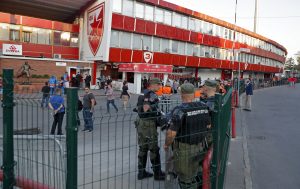 FOTO UBOD: Da li je publika na Marakani videla jednu od najluđih scena u istoriji Lige šampiona?