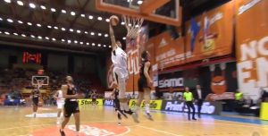 AKCIJA ZA ŠPICE: Sjajna krađa Nikolića, pa asistencija za monstrouzno kucanje Gegića (VIDEO)