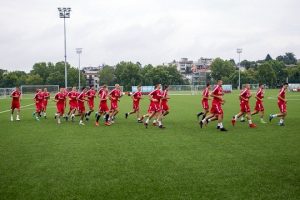 ZVANIČNI SASTAVI: Zvezda sa dvojicom seniora napada Napoli u omladinskoj Ligi šampiona!