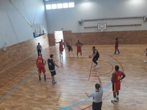 TRIJUMF CRNO-BELIH: Pala Angola pred ‘generalku’ protiv Barselone