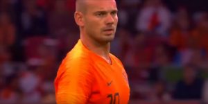 VEZISTA KAO KOLAŽ: Jedinstveni poklon za Veslija Snajdera (FOTO)