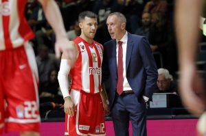 REAKCIJE ZVEZDAŠA: Šta kažu navijači crveno-belih nakon prvih 20 minuta u sezoni (TVITOVI)