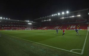 MUKE NA ‘ENFILDU’: Nestalo struje na glavnoj tribini, javio se Liverpul da obrazloži problem (FOTO)