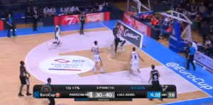 POTEZ DANA: Pogledajte kako je nekadašnji plejmejker Crvene zvezde stavio na poster Pejdža (VIDEO)