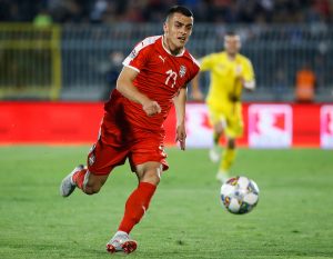 GOLMANU ĆE SE SMEJATI ČITAV SVET: Pomalo bizaran gol Filipa Kostića propisno nasmejao ljubitelje fudbala (VIDEO)