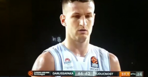 PRAVA RETKOST U EVROLIGI: Potez Alena Omića naišao na podsmeh navijača širom Evrope (VIDEO)