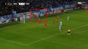 PA, DA LI JE REALNO: Neverovatni Karijus se ponovo obrukao! (VIDEO)