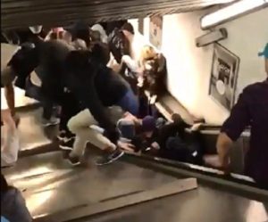 IZBEGNUTA TRAGEDIJA: Ubrzale pokretne stepenice u Rimu, navijači CSKA umalo da izginu (VIDEO)