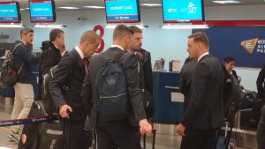 KAKO JE HOTSPORT NAJAVIO: Crvena zvezda silno oslabljena u Liverpulu, evo kojih bitnih igrača nema na aerodromu (VIDEO)