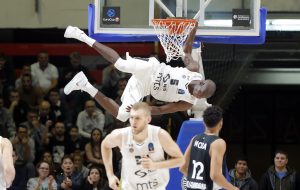 GLEDALO SE I U AMERICI: NBA zvezde pratile dešavanja iz Pionira (FOTO)