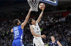 REKACIJE ‘GROBARA’: Jedni krivca vide u sudiji Javoru, ali konstatacija jednog navijača je tačna, a tiče se odbrane