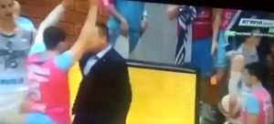 NE VIĐA SE ČESTO: Dejan Milojević izgubio živce i uneo se svom igraču u lice (VIDEO)