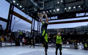 ON ZAKUCAVA KAO BOBI I JOKIĆ: Podržimo srpkog basketaša u glasanju FIBA-e  za najspektakularniji potez (VIDEO)