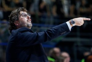 PARAFIRAN VIŠEGODIŠNJI UGOVOR: Pao potpis u Humskoj! (FOTO)