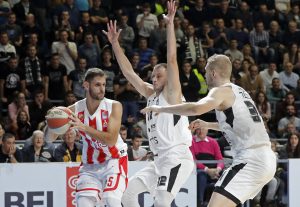 NEVEROVATNA SCENA U PIONIRU: Ovo se prvi put dogodilo u istoriji ‘večitih derbija’! (FOTO)