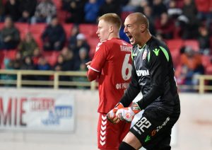 PIKIRANA ZAMENA ZA BORJANA: Zvezda ‘uzima’ Olimpijakosu slovenačkog golmana