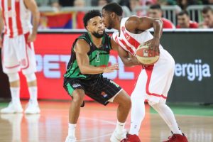 POLUVREME U STOŽICAMA: Gosti vode, ali navijači nisu zadovoljni izdanjem jednog Zvezdinog stranca