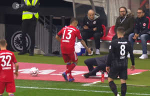 URNEBESNO: Niko Kovač pao pred Jovićem, ali bukvalno (VIDEO)