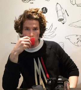 MOGLO JE DA BUDE FATALNO: Snouborder srećom izbegao teže posledice (VIDEO)