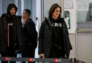 FOTO-UBOD: Fudbaleri PSŽ-a stigli u Beograd, Nejmar se raspoložen slikao sa fanovima (FOTO)