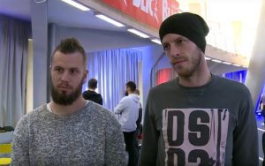 FUDBAL I VAN TERENA: Igrači Partizana posetili sajam gejminga (VIDEO)