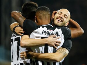 ‘BLIC KRIG’ PARTIZANA: Dva gola za pet minuta i munjevitih 2:0 (VIDEO)