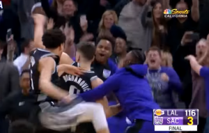 UMALO SE DVORANA NIJE SRUŠILA: Bogdanović za pobedu protiv velikog rivala – BUUUUUM! (VIDEO)