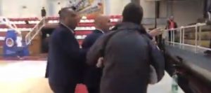 INCIDENT U ŽELEZNIKU: Napadnut nekadašnji trener Crvene zvezde, sprečena tuča sa navijačem (VIDEO)