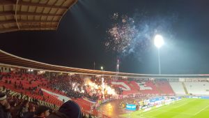 JEDNOSTAVNO – SPEKTAKULARNO: Navijači Zvezde na fantastičan način obeležili godišnjicu pobede u Tokiju (FOTO) (VIDEO)