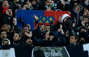 TRENUTNO NA ‘MARAKANI’: Francuzi već ‘luduju’ na tribinama, upečatljiva fotografija štopera Zvezde pred LŠ mušemom (FOTO-UBOD)