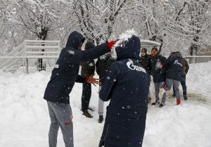 FOTO-UBOD: Igra na Banovom brdu, ali ne fudbal – već ona zimska