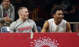 KAD BI SE VRATIO: Tavamba kompletirao ‘het-trik’ juče u Arabiji, postao najbolji strelac lige, a sad bodri košarkaše u ‘Pioniru’ (FOTO)