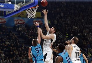 EVROKUP: Razigrani Partizan sa trećeg mesta u Top 16! (FOTO)