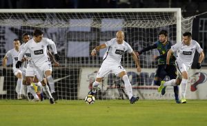 PONOVO U HUMSKOJ: Grobari srdačno dočekali bivšeg ljubimca, iako je došao u dresu rivala (FOTO)