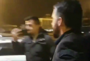 JESTE LI ZABORAVILI NA NJEGOVU NARAV: Novinar ostao bez telefona pored besnog Gatuza! (VIDEO)