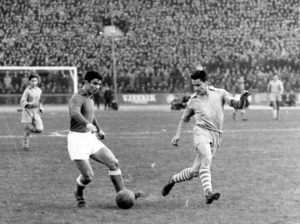 PELE I BOBI ČARLTON O ŠEKIJU: Legendarni fudbaleri i svetska sportska javnost divili su se drugoj Zvezdinoj zvezdi