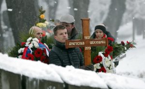 Sahranjen Dragoslav Šekularac