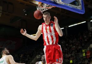 LETEĆI SIMANIĆ: Zakucavanje koje je obeležilo poluvreme u Baru (VIDEO)