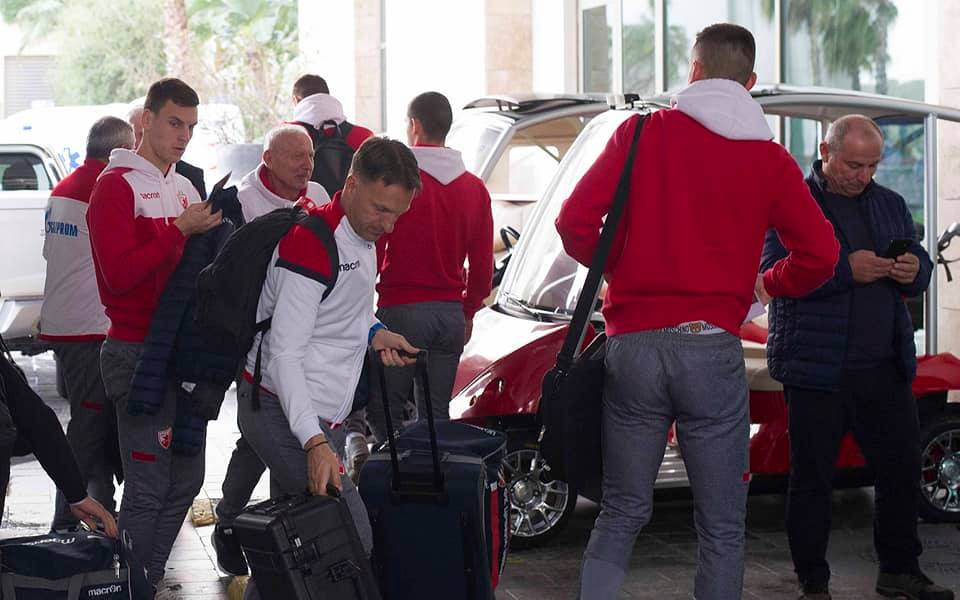 ZVEZDA STIGLA U TURSKU: Naporan rad i pet mečeva pred nastavak šampionata