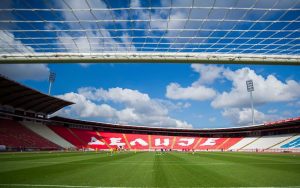 VREME CURI: Kinezi još vagaju oko kupovine napadača Zvezde