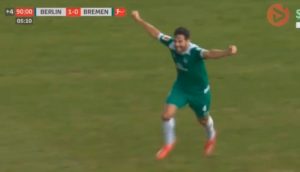 FLEŠ IZ NEMAČKE: Legendarni Peruanac iznervirao navijače Verdera (FOTO)