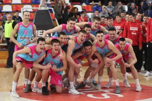 CRVENO-BELI PREKINULI DOMINACIJU DUGU SEDAM GODINA: Megini juniori načinili podvig i obezbedili učešće na Evroliginom turniru u Vitoriji!