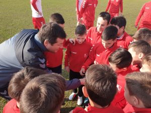 FOTO-UBOD: Nenad Lalatović ugostio najmlađe članove Radničkog (FOTO)
