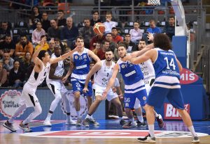 VELIKA PREDNOST, ALI: Navijači Partizana osuli paljbu po jednom svom ljubimcu! (REAKCIJE)