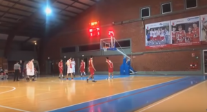 RASIZAM U ITALIJI: Protivnici ga vređali zbog toga što je Srbin, a kada se pobunio bio je kažnjen (VIDEO)