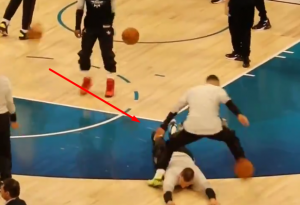 ‘SKRIVENI’ DETALJ SA ‘OL-STARA’: Kako je Jokić čuvao i ‘sačuvao’ Stefa Karija (VIDEO)