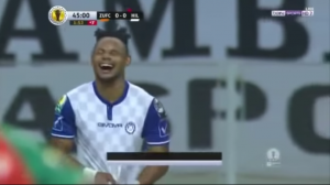 NEVIĐENO: Protivnici ga propisno izgazili, a on zaradio crveni karton! (VIDEO)