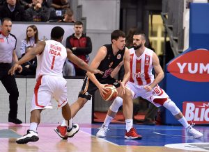 ZVEZDAŠI SA RAZLOGOM LJUTI: Da li bi Teodosić ovde pomogao? (REAKCIJE)