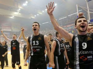 URNEBESNO: Pojavila se Bogdanova fotografija iz mladosti, a onda je usledila Vestermanova ‘prozivka’ (FOTO)